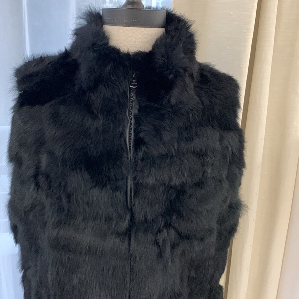 Black NWOT 100% Rabbit Fur Vest size L/XL